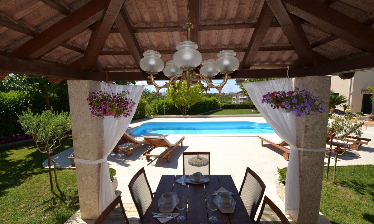 Zrnovnica House | Amazing villa near Split with private pool and playground!