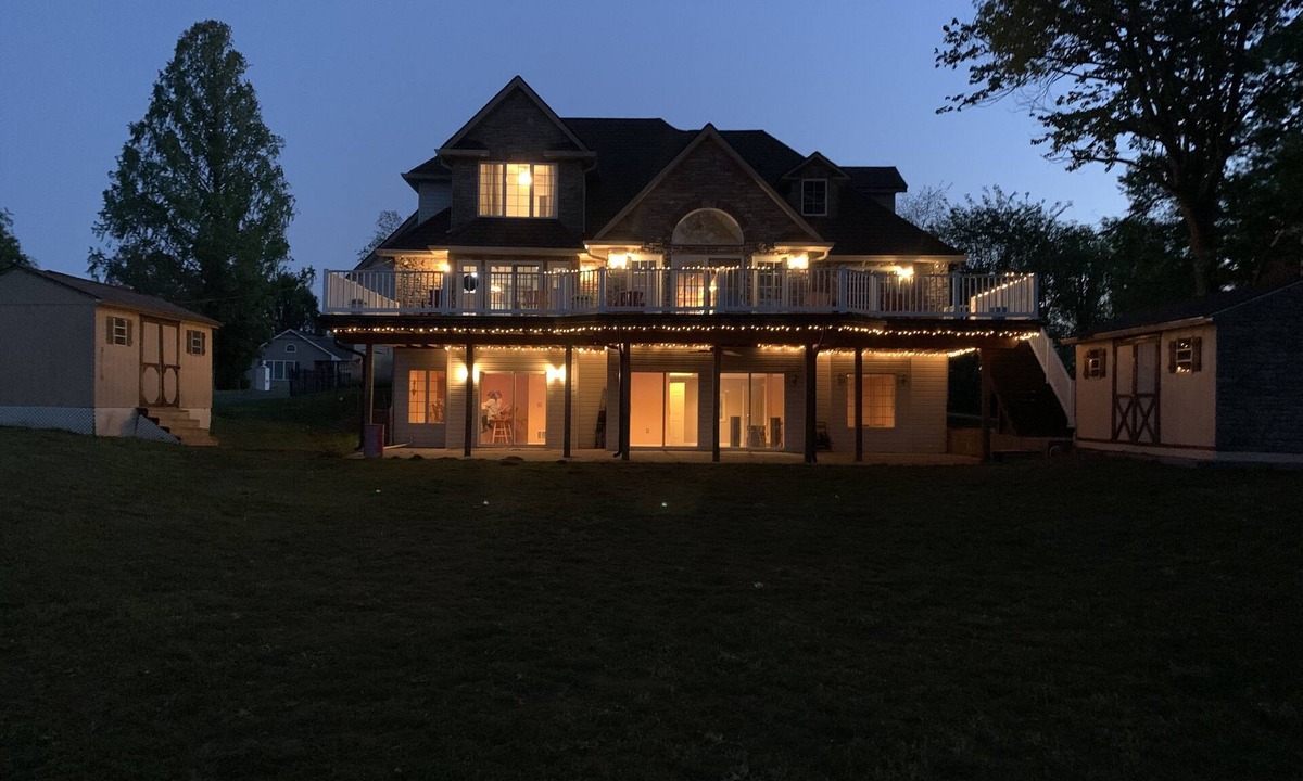 Edgewood House | Amazing Waterfront Home on the Bush River