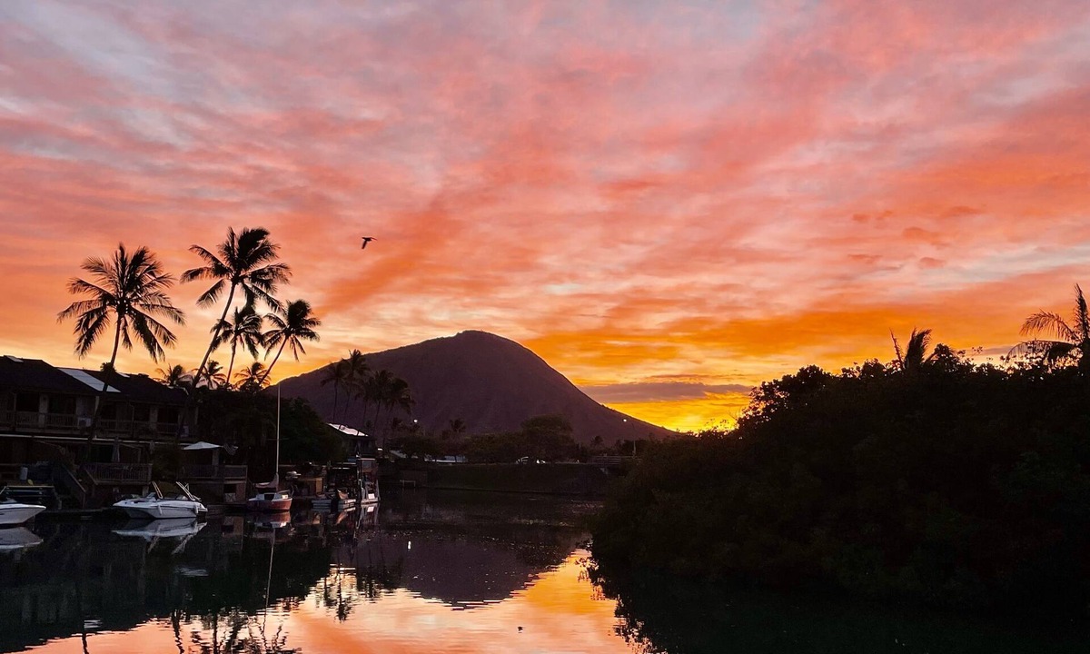 Portlock House | Amazing Waterfront Living