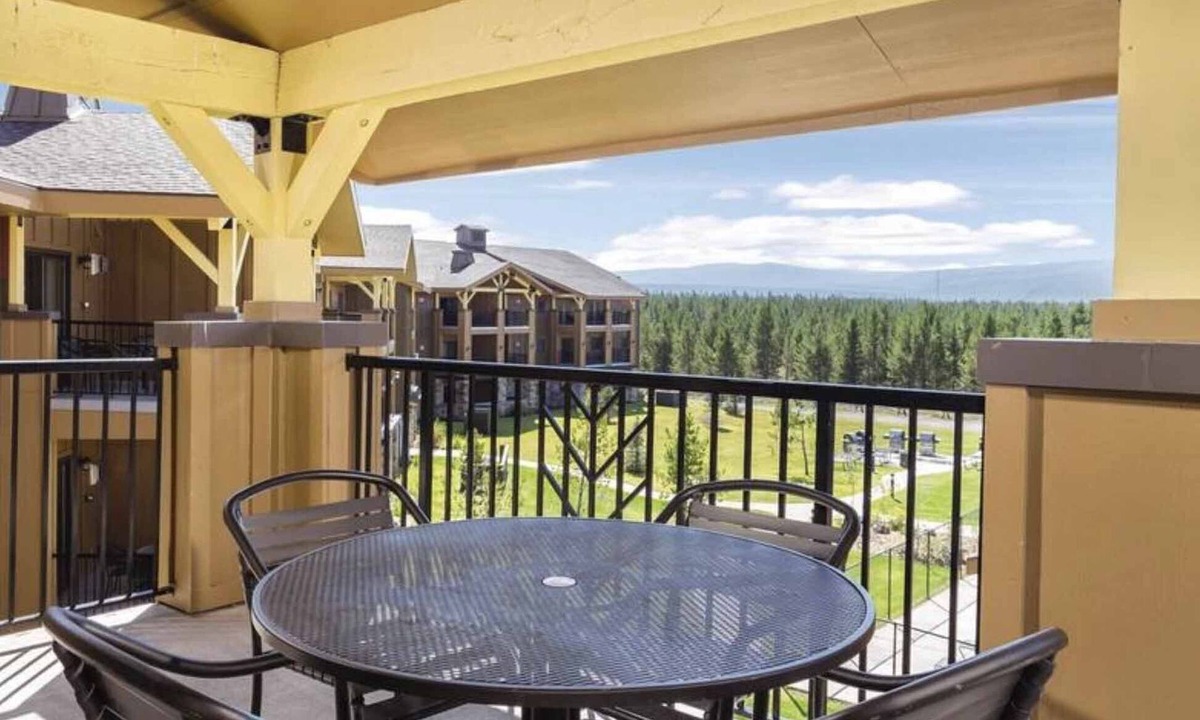 West Yellowstone Apartment | Amazing Yellowstone, Minutes from the West Entrance