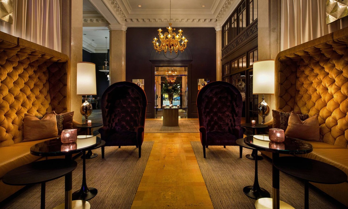Downtown Kansas City Hotel | Ambassador Hotel Kansas City, Autograph Collection