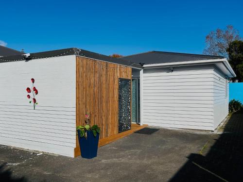 Pukekohe Villa | Amber Hill B