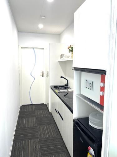 Panmure Apartment | Amber Lake C