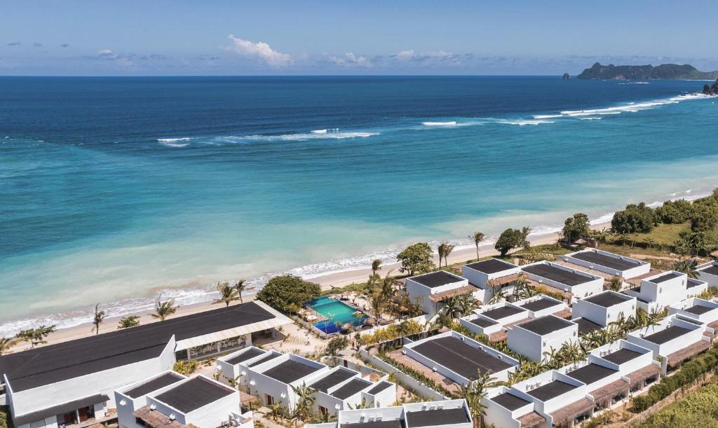 Selong Belanak Resort | Amber Lombok Beach Resort