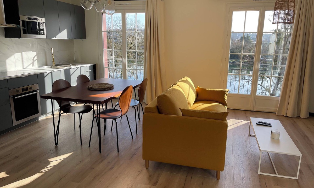Thomery Apartment | Ambiance Seine