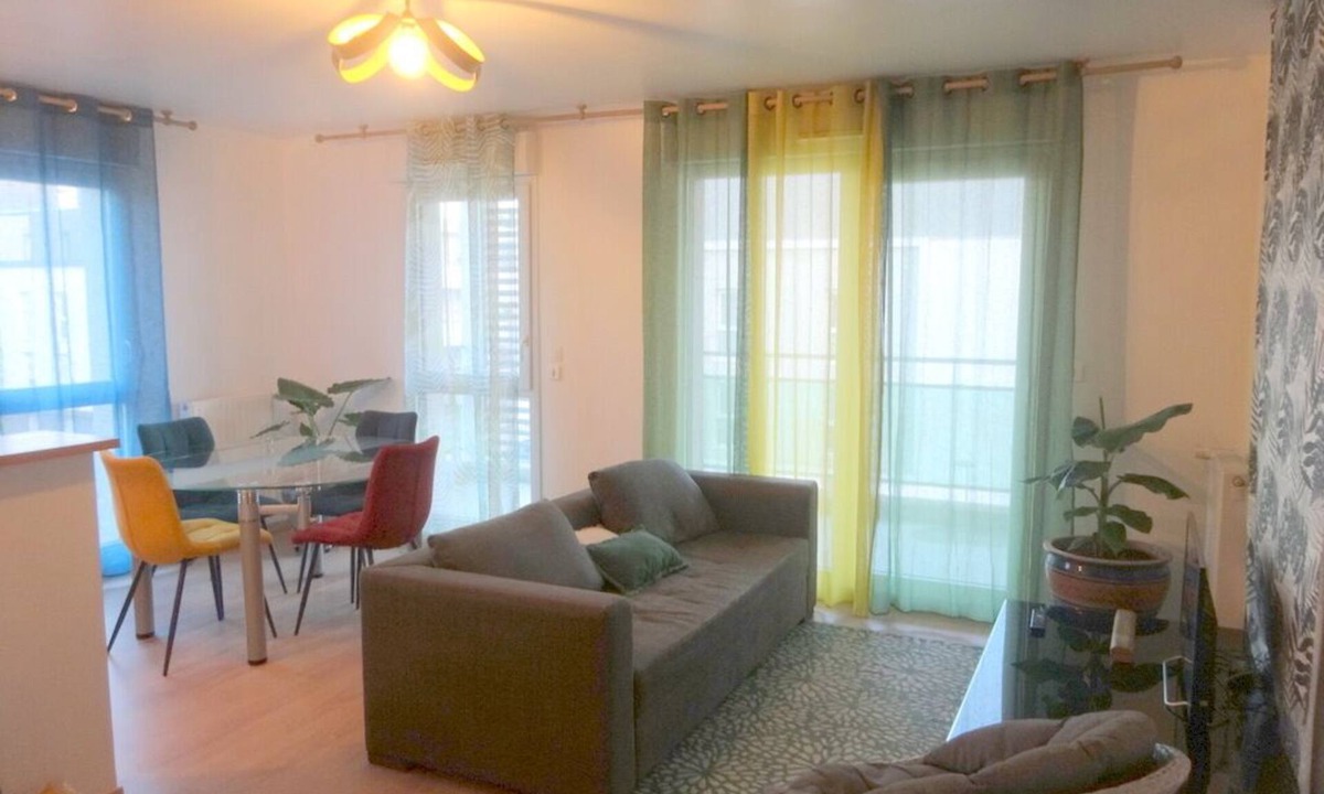 Cesson-Sevigne Apartment | Ambiance Zen-coloving-télétravail