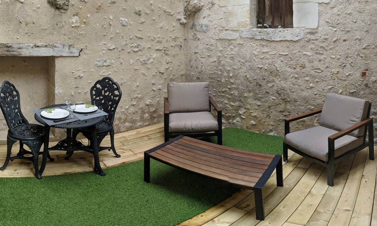 Blois Apartment | Amboise apartment with private courtyard in the heart of Blois 2