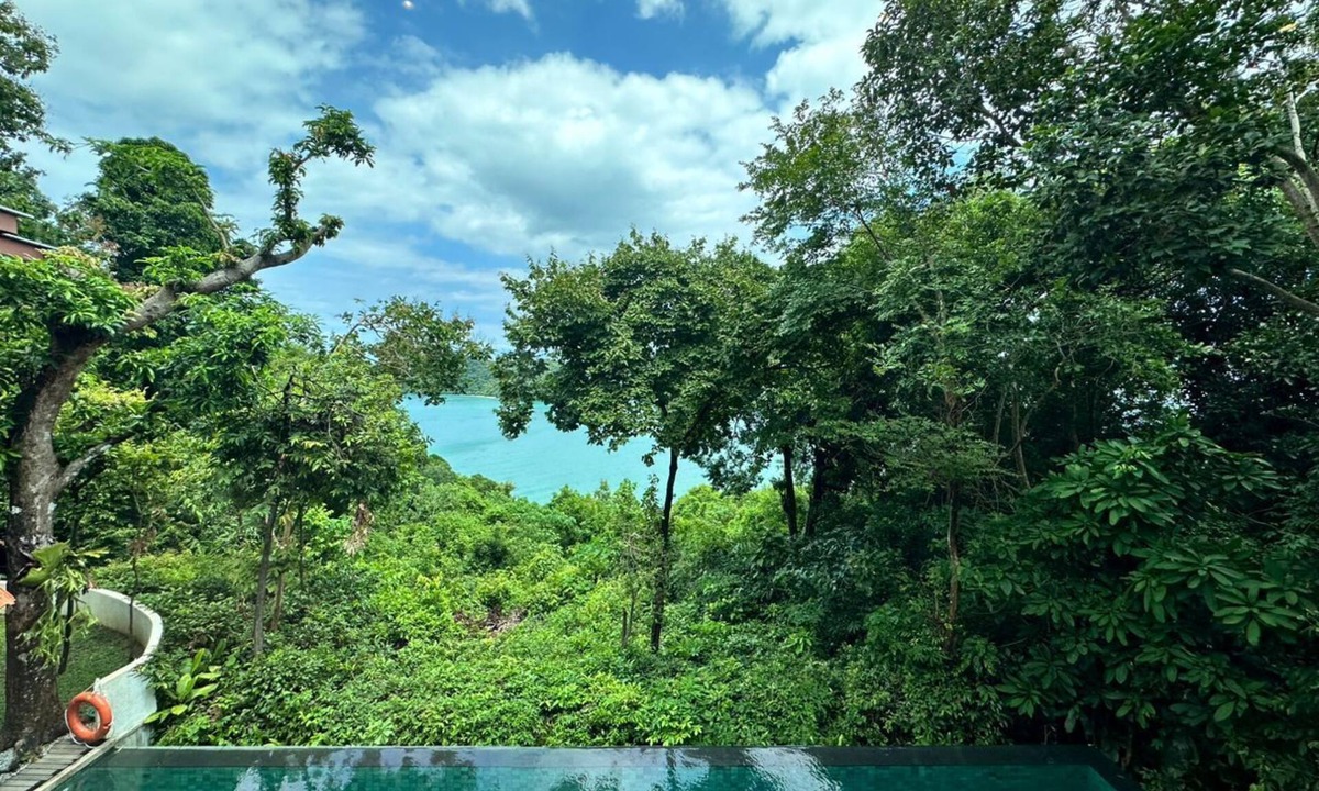 Pantai Tengah Apartment | Ambong Pool Villas