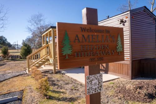 Broussard Ski Chalet | Amelia's Hidden Hideaway