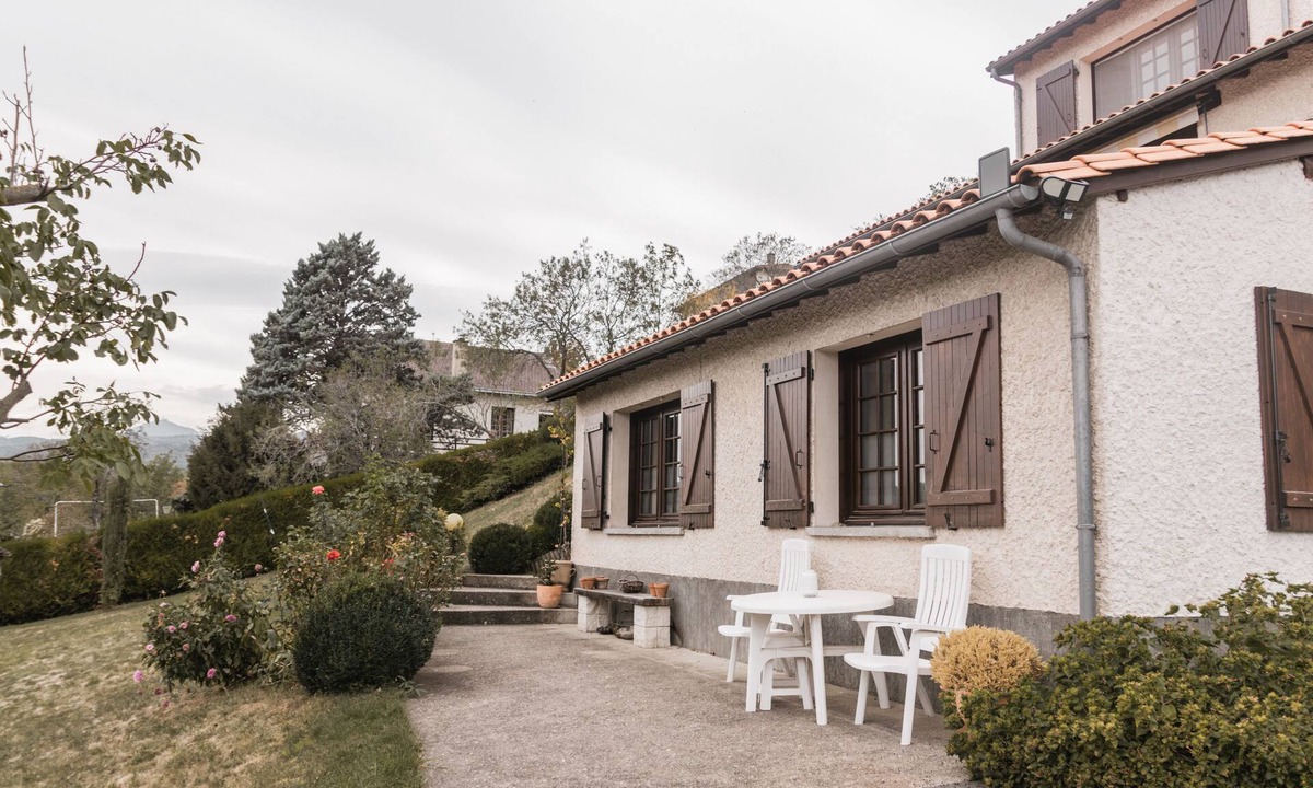 Blanzat Ski Chalet | American Chalet