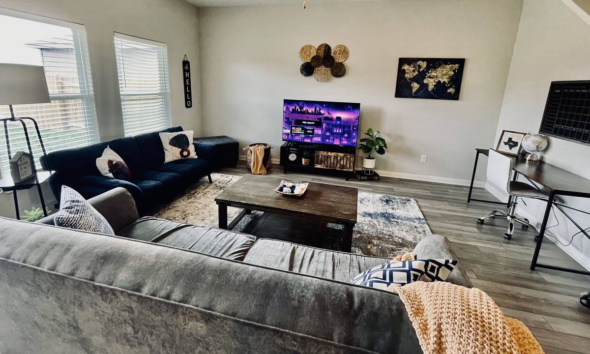 Liberty Hill House | American Dream on Liberty Hill near Austin