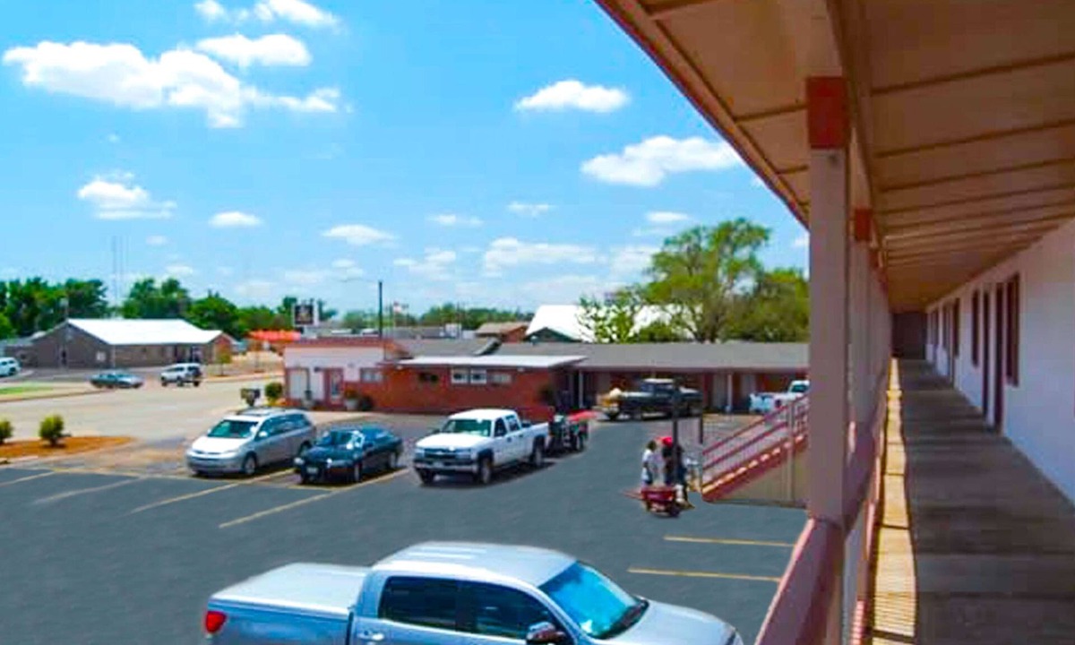 Childress Hotel | American Inn And Suites Childress