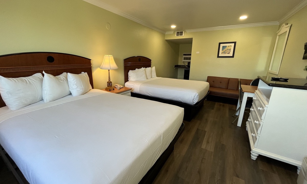 Grover Beach Hotel | American Inn Grover Beach