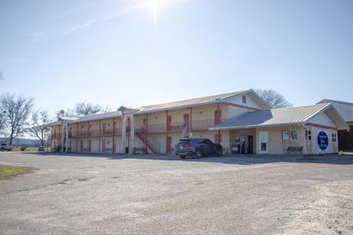 Meridian Hotel | American Inn & RV Park