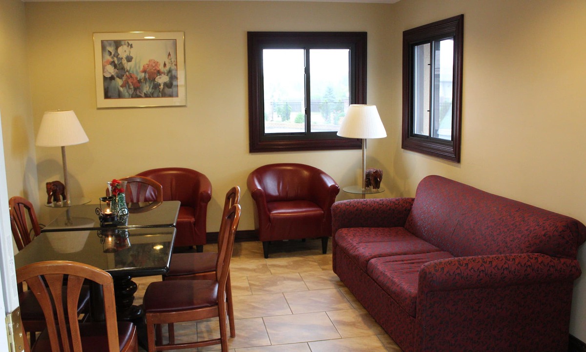 La Grange Hotel | American Inn & Suites