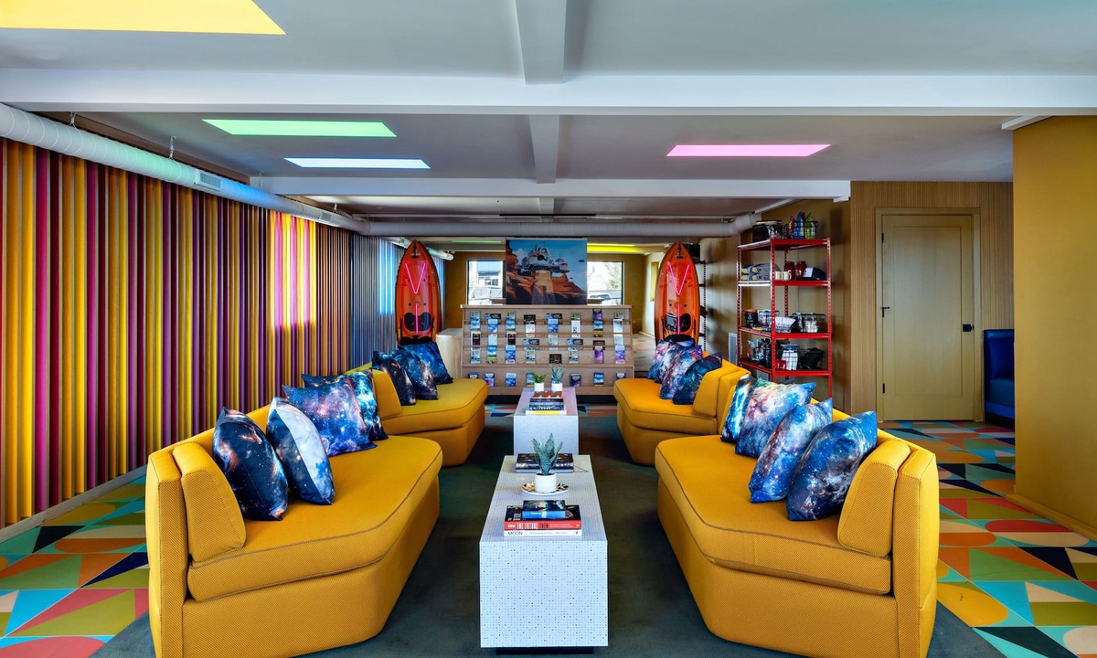 Flagstaff Hotel | Americana Motor Hotel