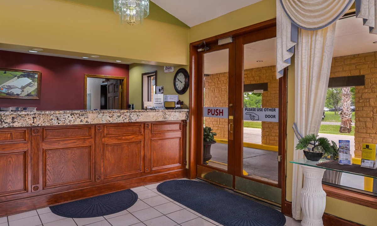 West Columbia Hotel | Americas Best Value Inn West Columbia