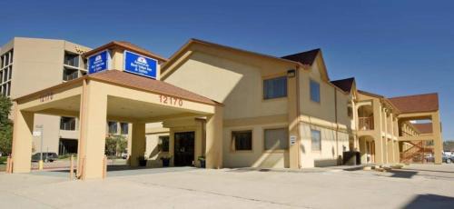 US 290 Hotel | Americas Best Value Inn and Suites Houston/Northwest Brookhollow