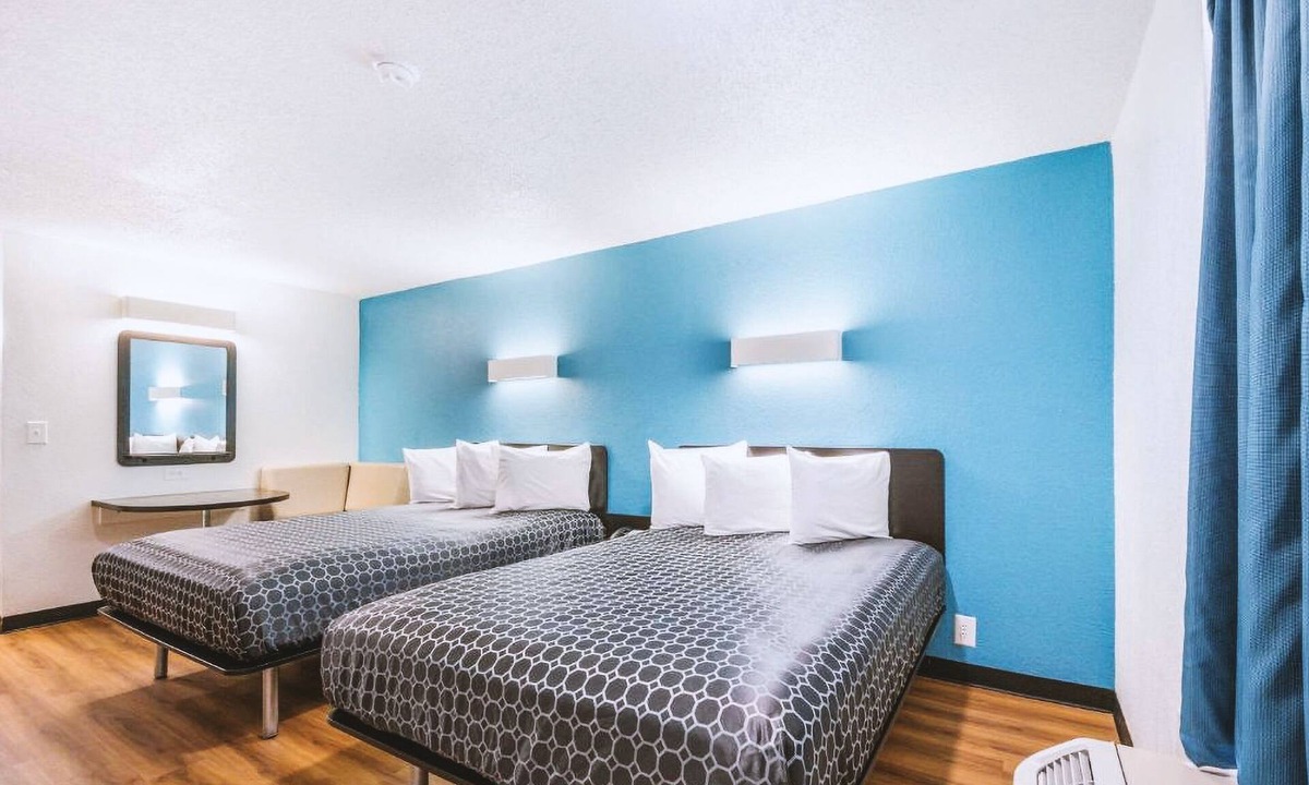 Beeville Hotel | Americas Best Value Inn Beeville