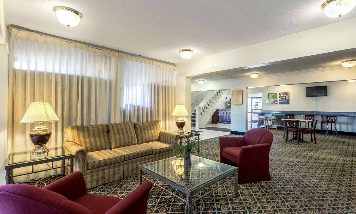 Edgewood Hotel | Americas Best Value Inn Edgewood