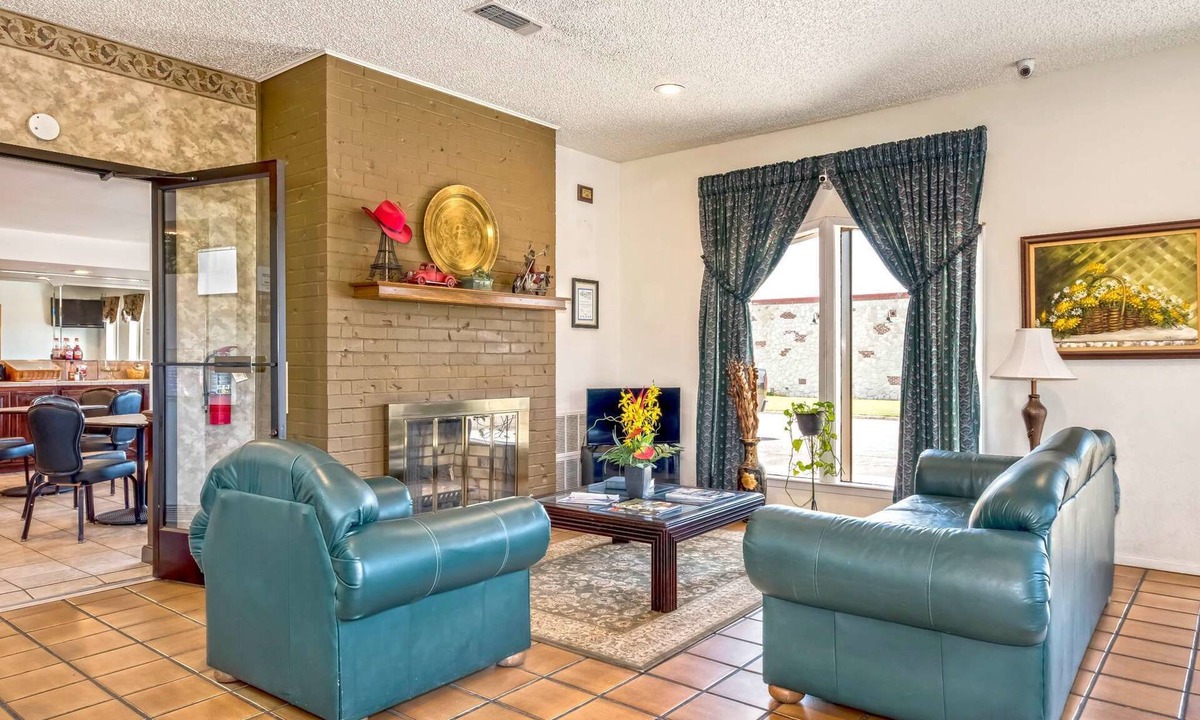 Paris Hotel | Americas Best Value Inn Paris