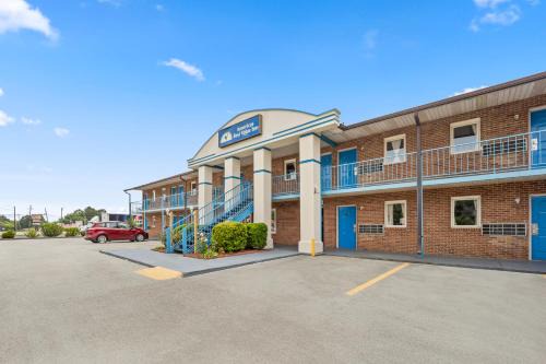 Roxboro Hotel | Americas Best Value Inn - Roxboro