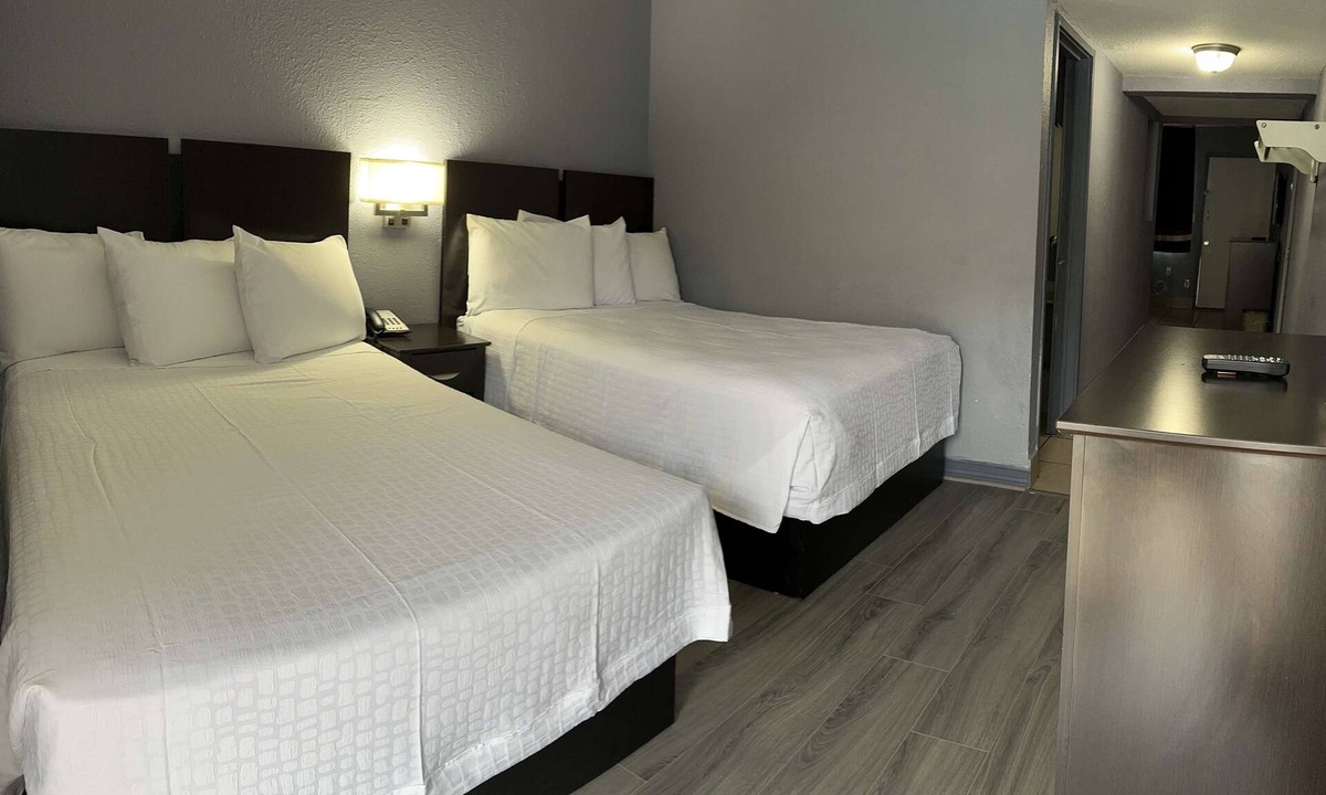Groves Hotel | Americas Best Value Inn & Suites Groves Port Arthur
