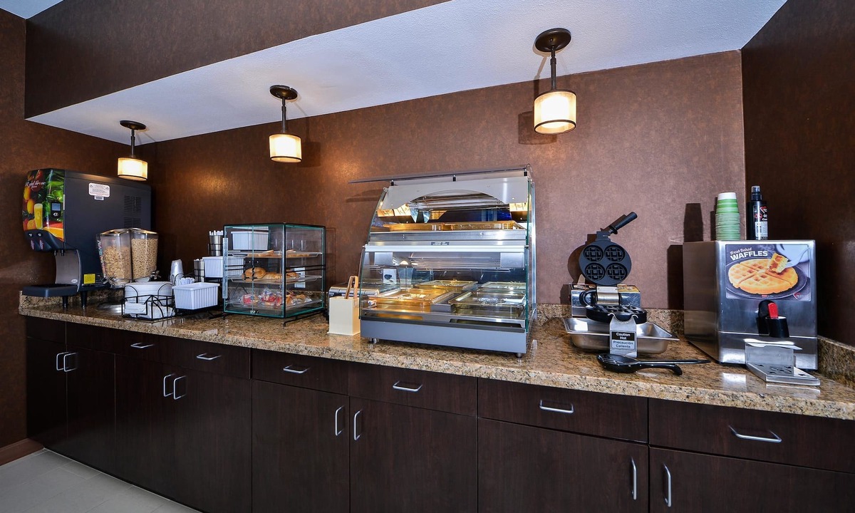 Cuero Hotel | Americas Best Value Inn & Suites Cuero