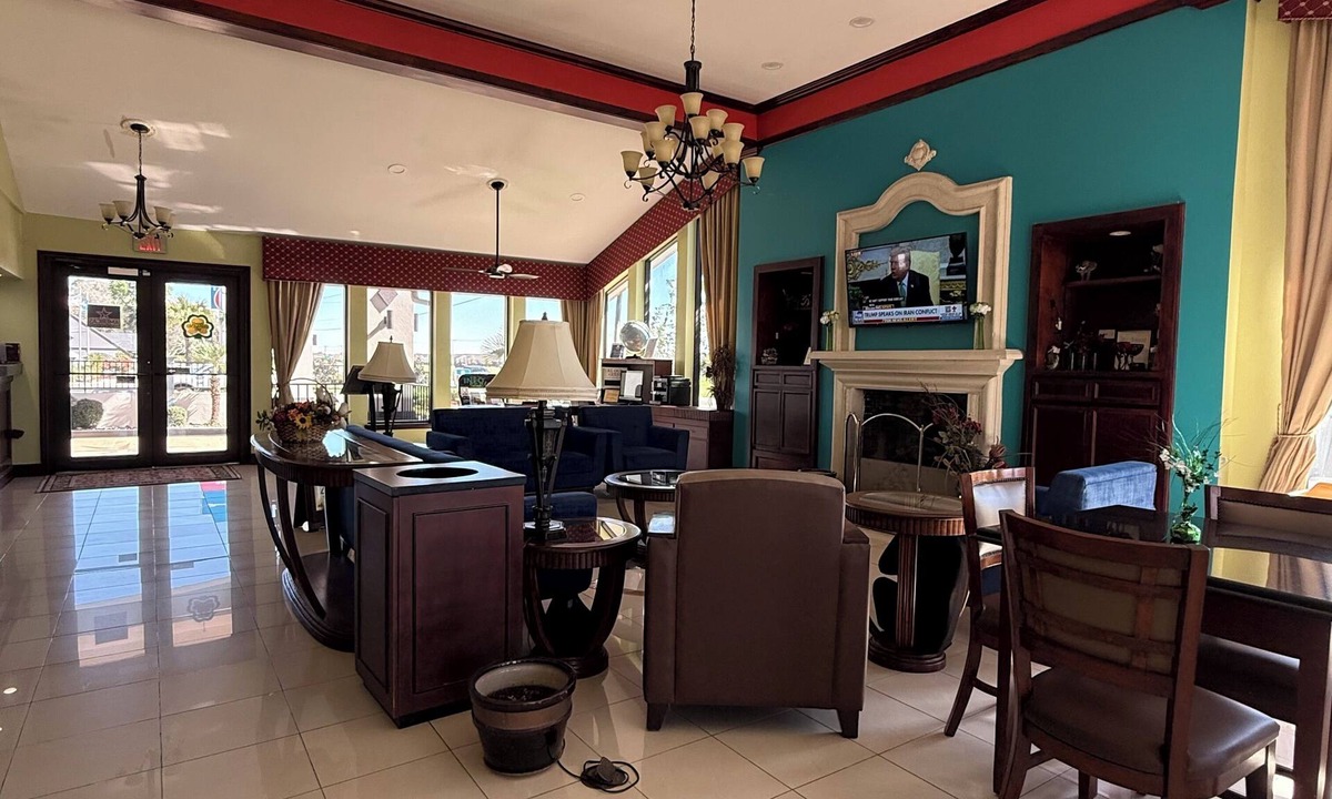 Alvin Hotel | Americas Best Value Inn & Suites Alvin Houston
