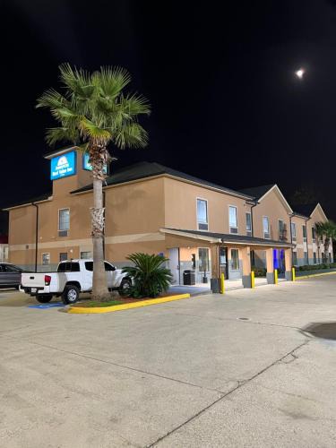 Sulphur Hotel | Americas Best Value Inn Sulphur