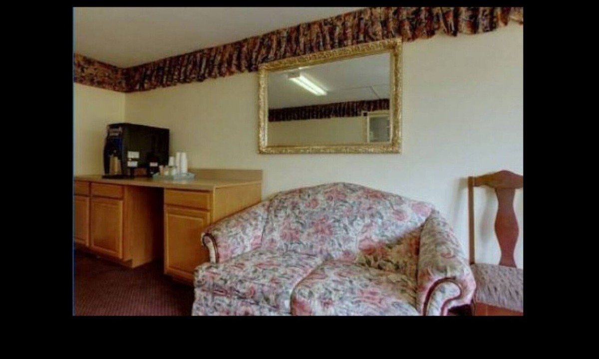 Wilson Apartment | Americas Best Value Inn Wilson UNIT 23 2 BED FIRST FLOOR