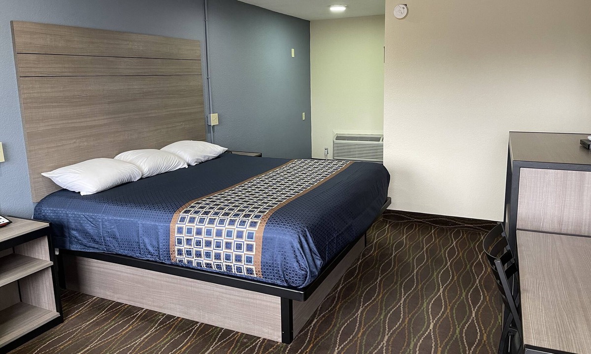 Alexandria Hotel | Americas Best Value Inn Alexandria