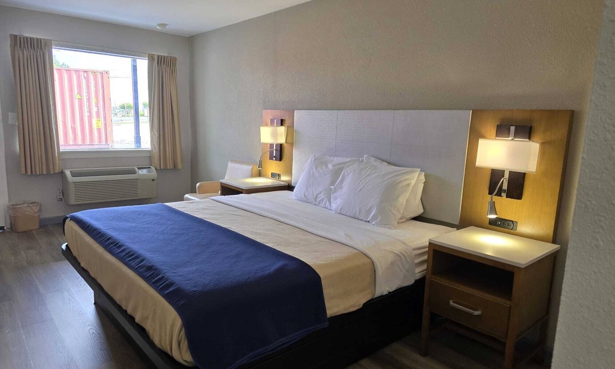 South Hill Hotel | Americas Express Inn South Hill