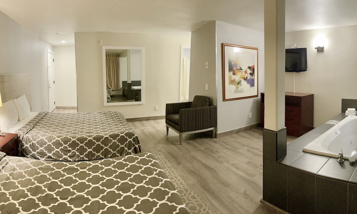 Westminster Triangle Hotel | Americas Inn and Suite