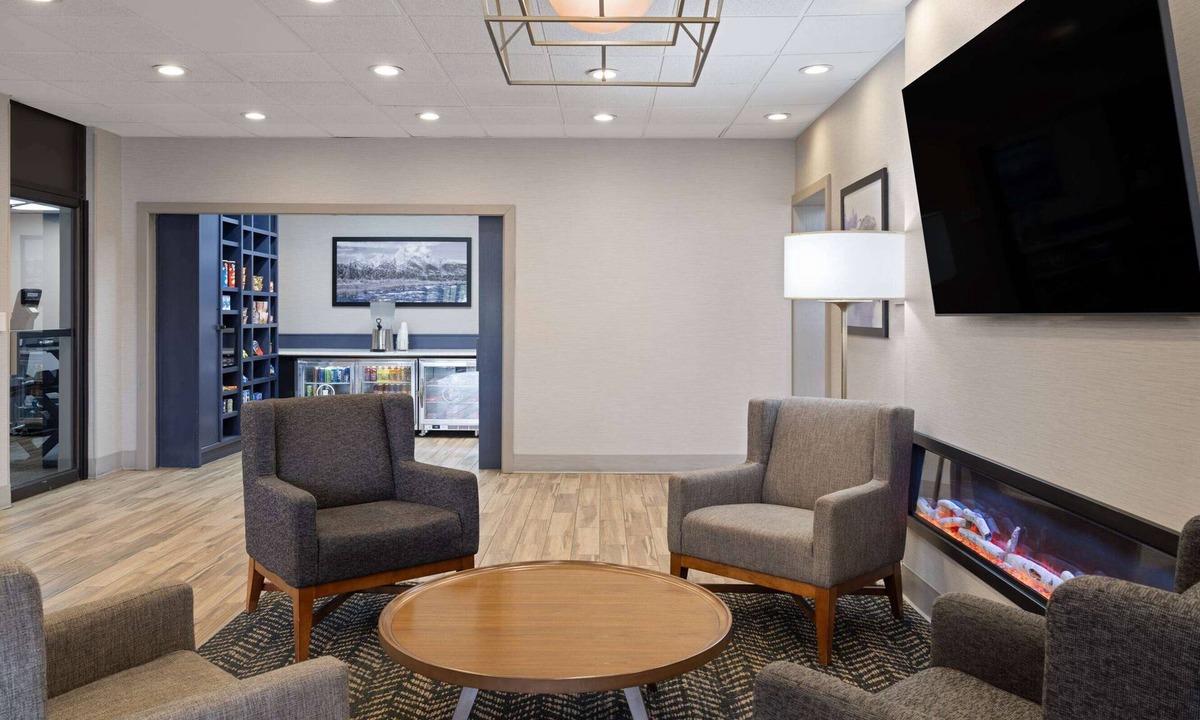 Casper Hotel | AmericInn by Wyndham Casper Event Center Area