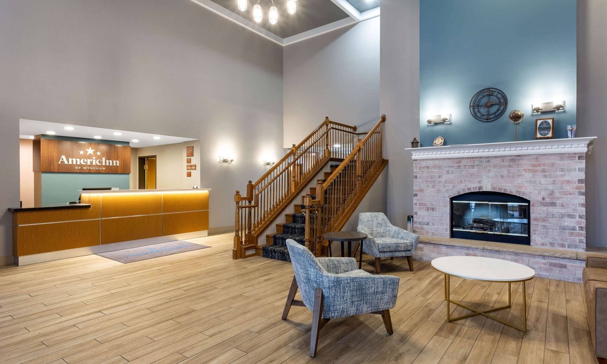 Fulton Hotel | AmericInn by Wyndham Fulton Clinton