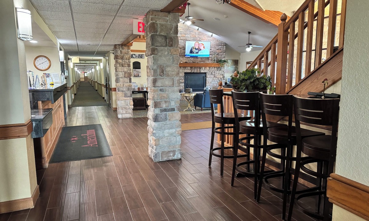 Kewanee Hotel | AmericInn by Wyndham Kewanee
