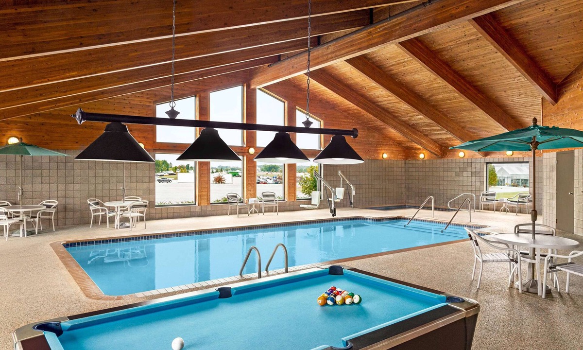 Sauk Centre Hotel | AmericInn by Wyndham Sauk Centre
