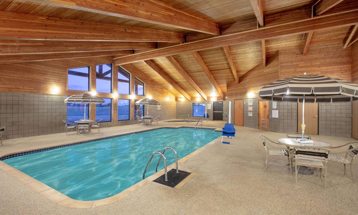 Sayre Hotel | AmericInn by Wyndham Sayre