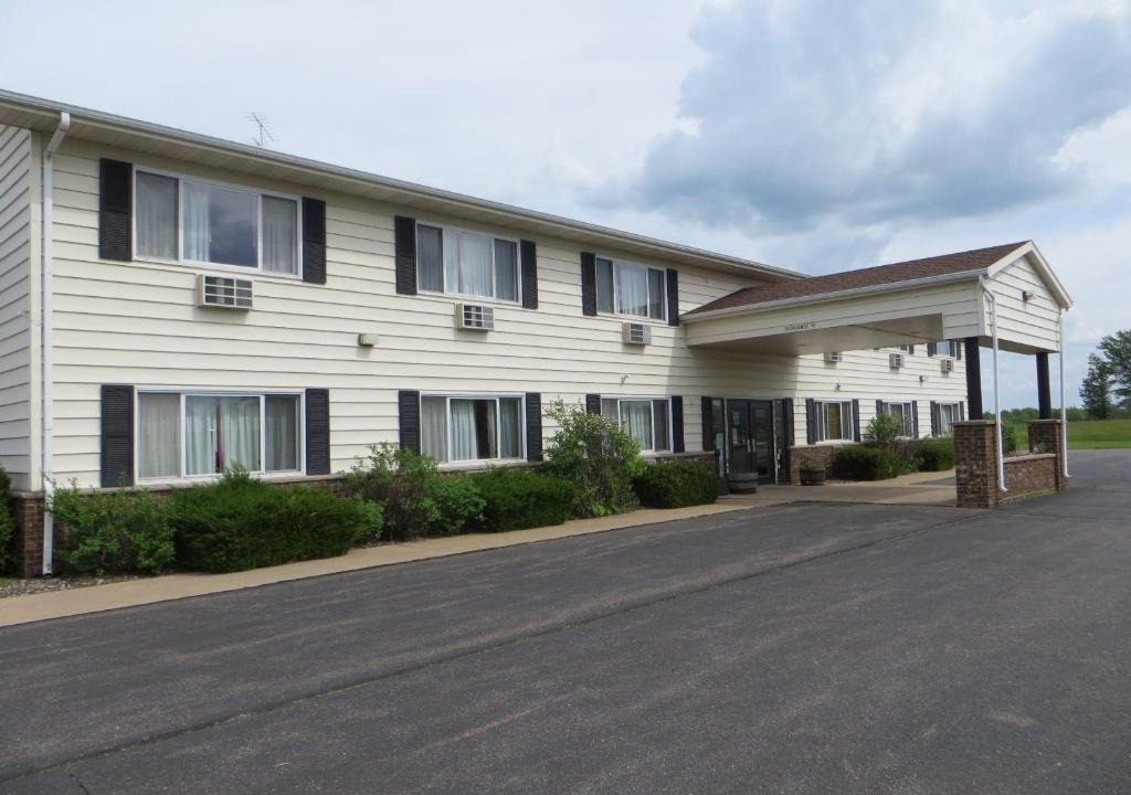 Prentice Hotel | AmeriVu Inn