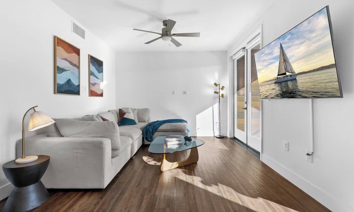 Marina del Rey Apartment | Amethyst Sky Loft - Elevated Two-Story Waterfront