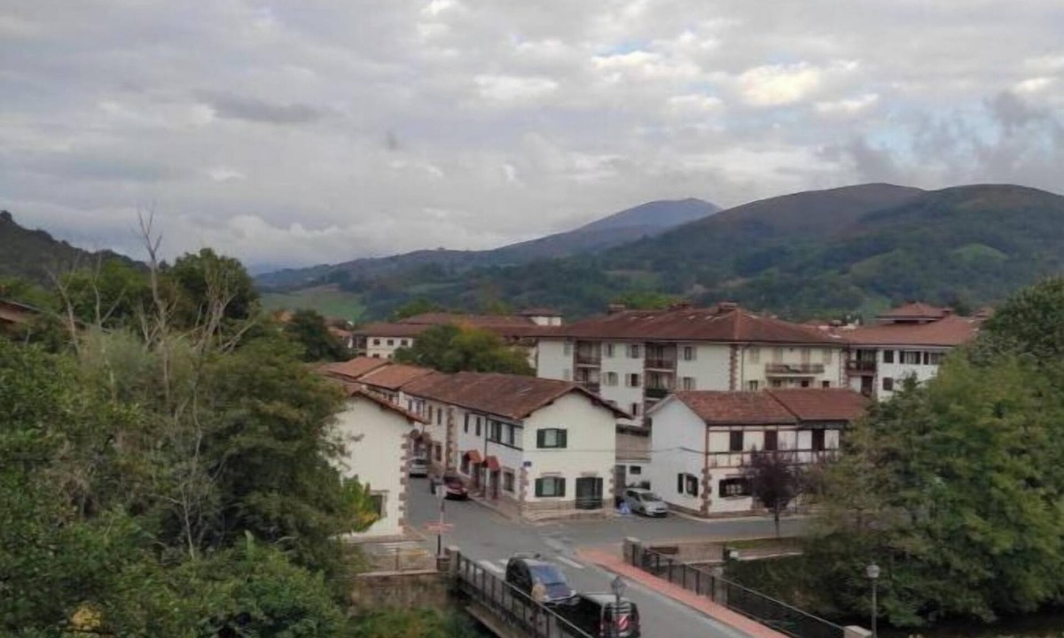 Elizondo Apartment | Amezti Apartment