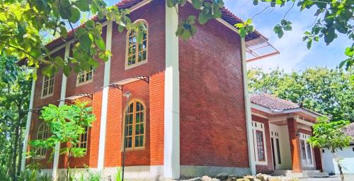 Karangmojo House | Amini Guest House