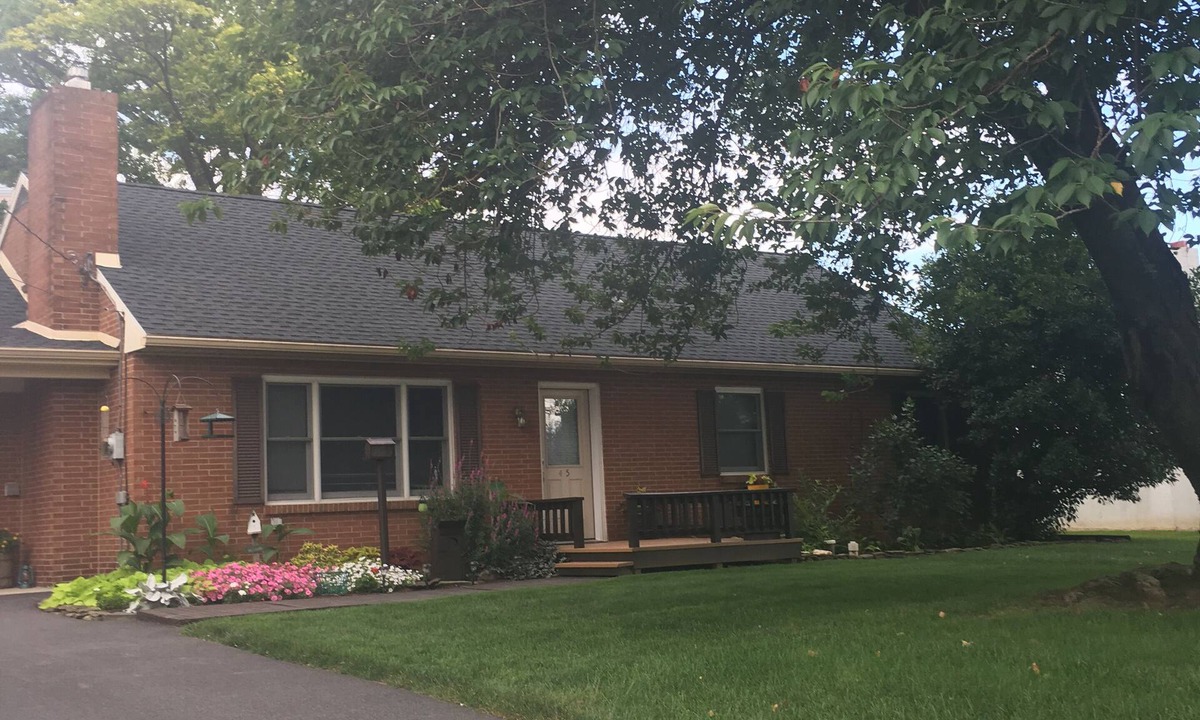 Witmer House | Amish owned.