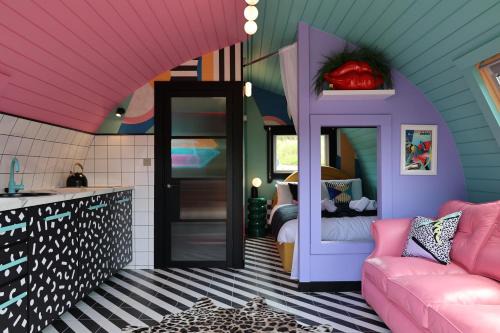 Wistow Apartment | Ammonite Glamping Pod & Hot Tub