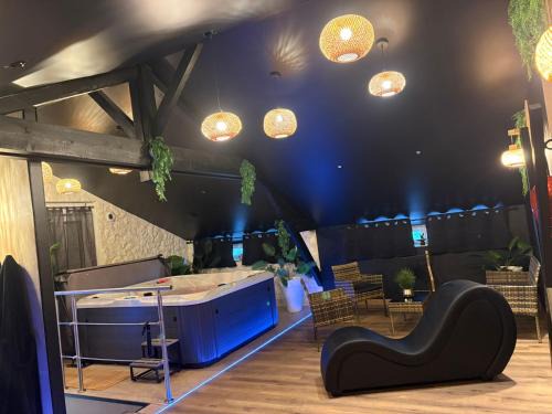 Laplume Hotel | AMORE suite de luxe & spa
