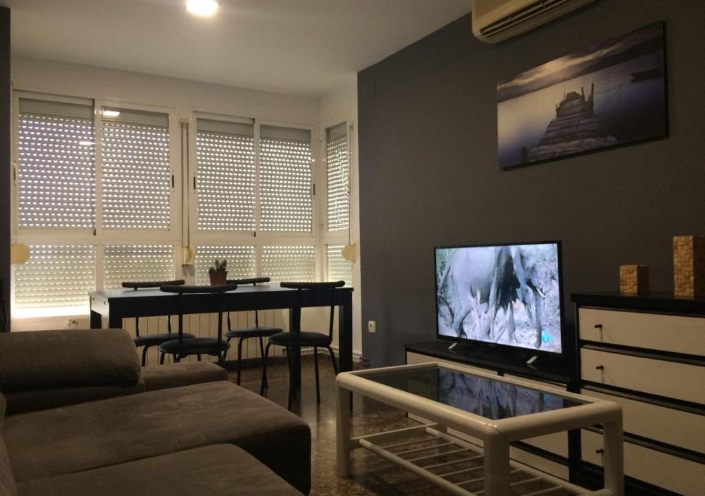 Jesus Apartment | Amplio y Comodo Apartamento con parking