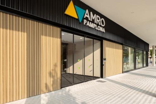 Milagrosa Hostel | Amro Pamplona - Albergue Juvenil