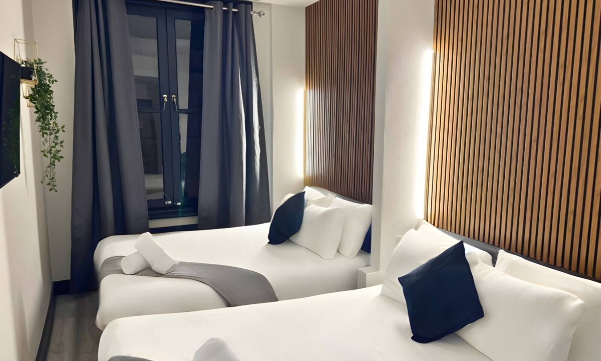 Earl's Court Hotel | Amsterdam Hotel