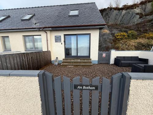 Mallaig Apartment | An Bothan